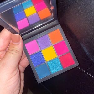 Huda beauty electric obsessions